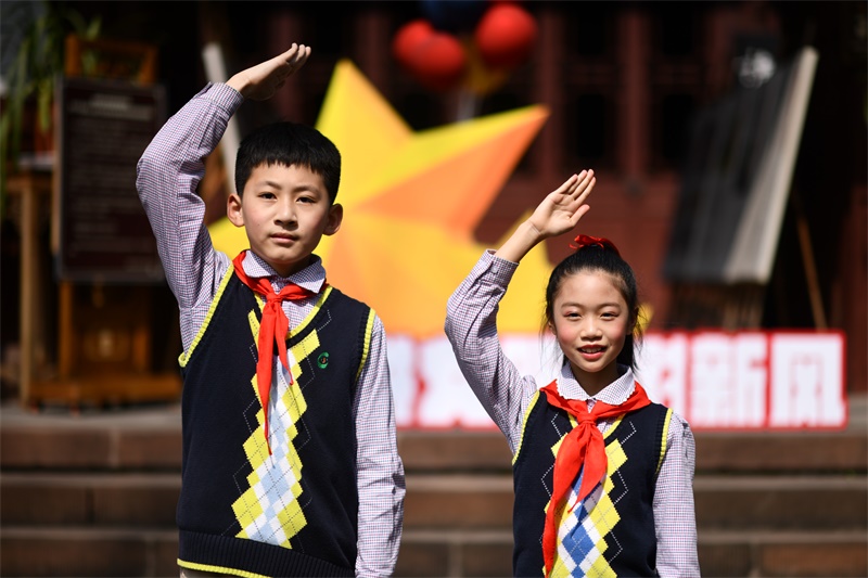 2023-3-3  社教动态（草堂小学学雷锋活动）4.jpg